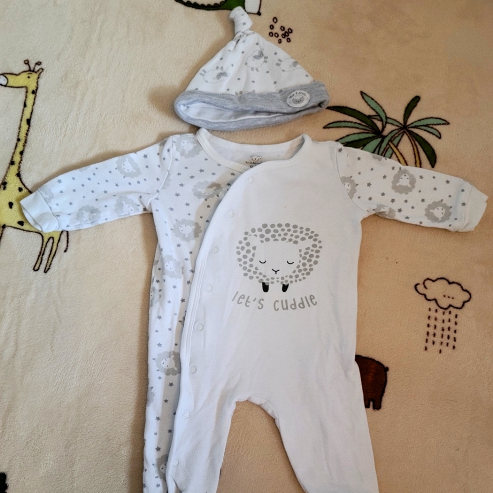 0-3M Koala Baby pyjamas and hat set